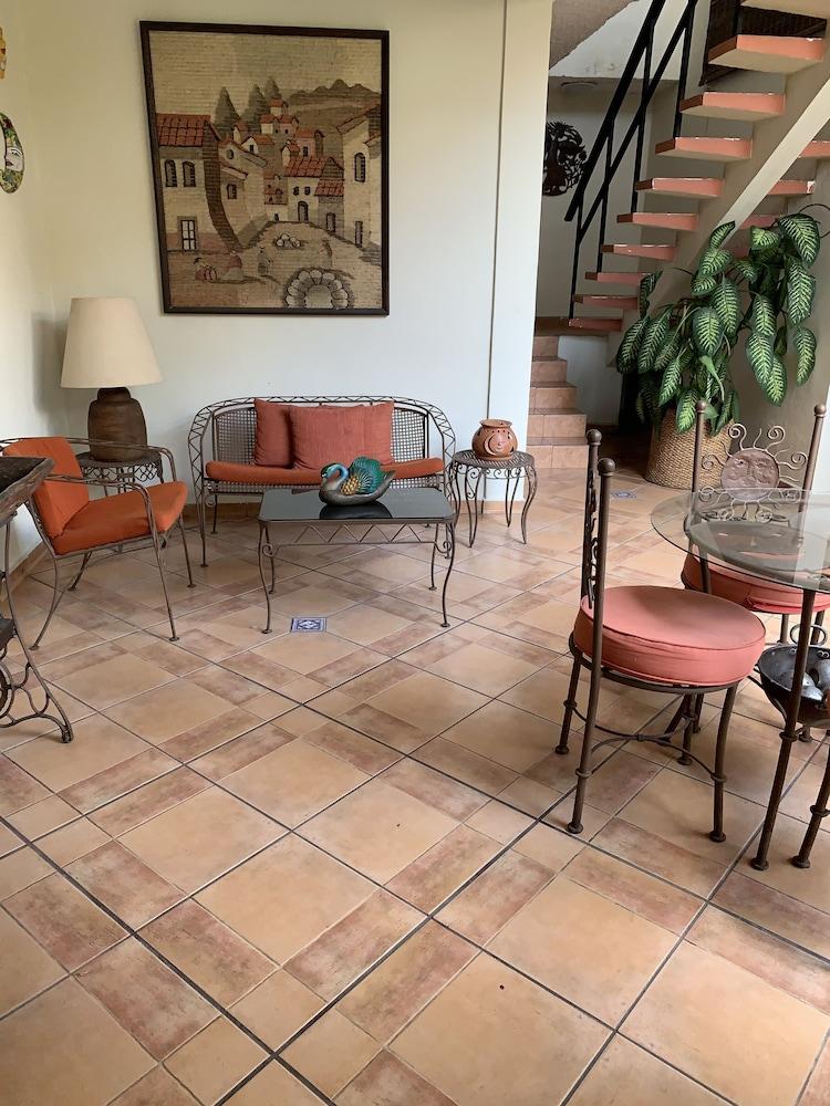 Bed & Breakfast La Del Angel San Salvador