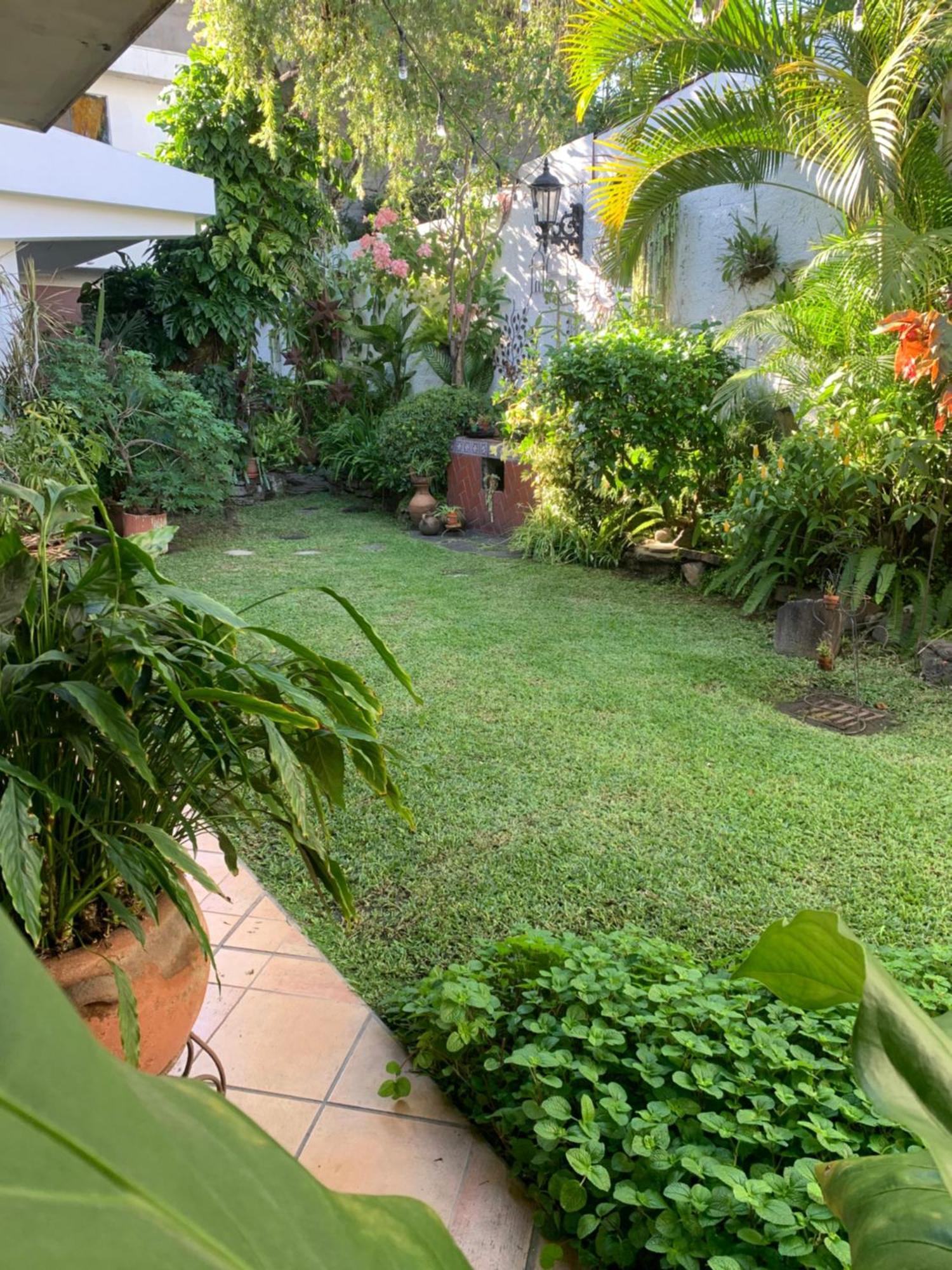 La Del Angel Bed & Breakfast