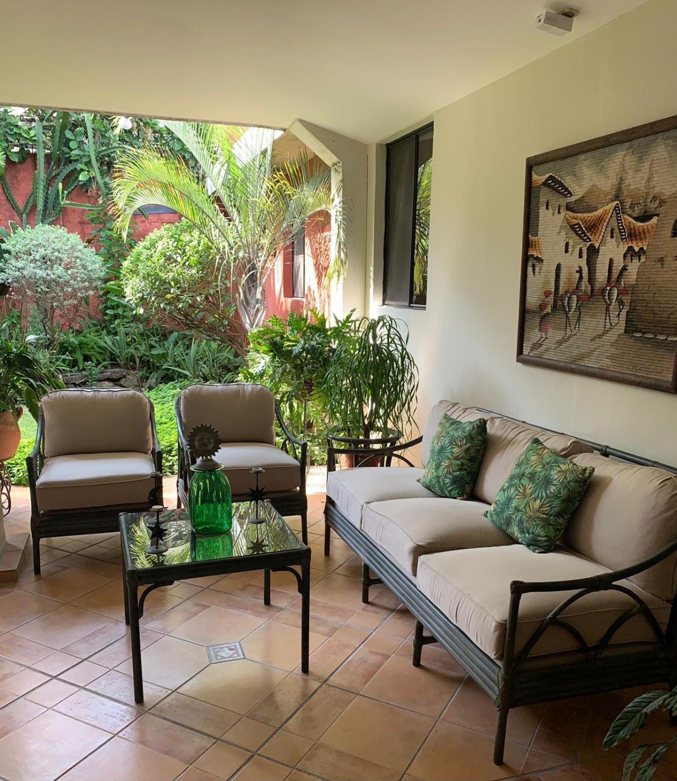 La Del Angel Bed & Breakfast 3*