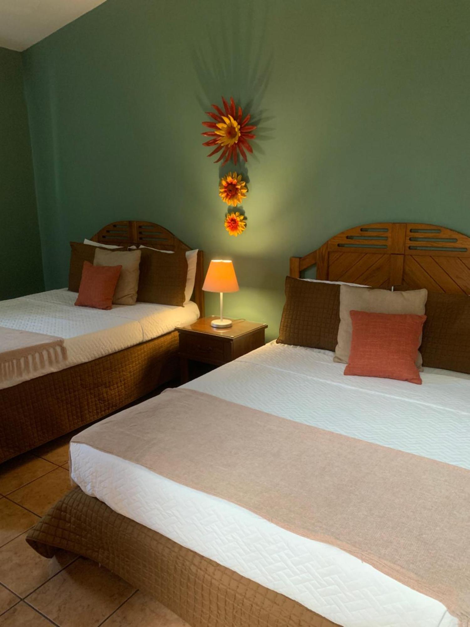La Del Angel Bed & Breakfast San Salvador