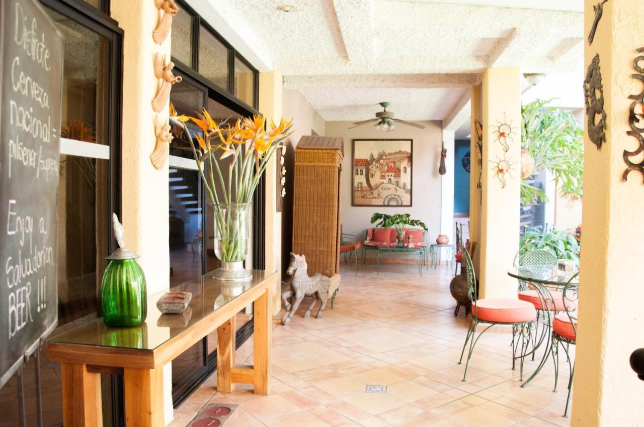 La Del Angel Bed & Breakfast