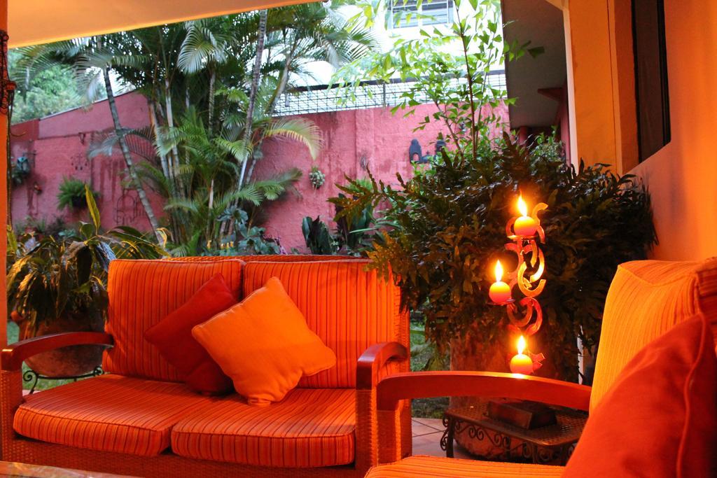 La Del Angel Bed and breakfast